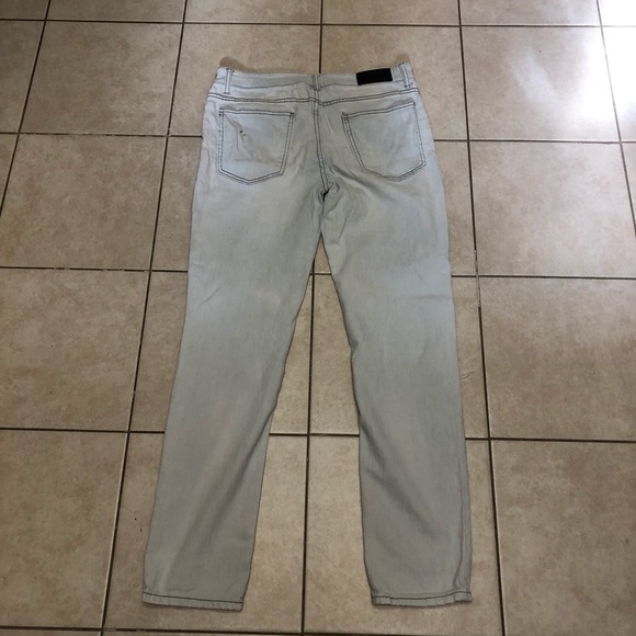 Original use highly distressed light washed jeans, size 34 - Picture 9 of 12